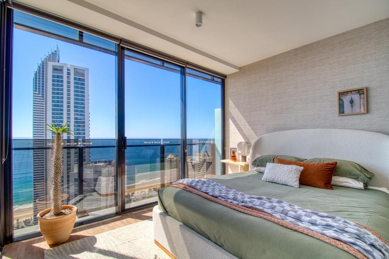 Circle On Cavill - Hosted By Coastal Letting Apartment Gold Coast Exterior photo