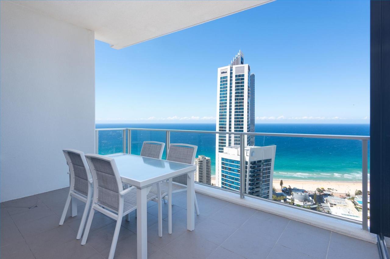 Circle On Cavill - Hosted By Coastal Letting Apartment Gold Coast Exterior photo